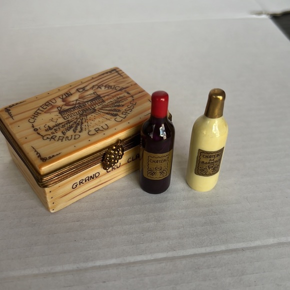 AUTHENTIC LIMOGES GRAND CRU BOX W A 2 BOTTLES - Picture 3 of 4
